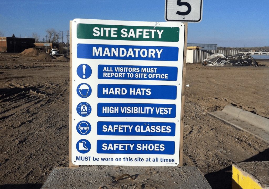 contractorcheck compliance - safety services on the jobsite - image